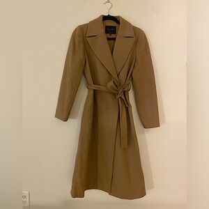 Massimo Dutti Beige wool coat with belt.
